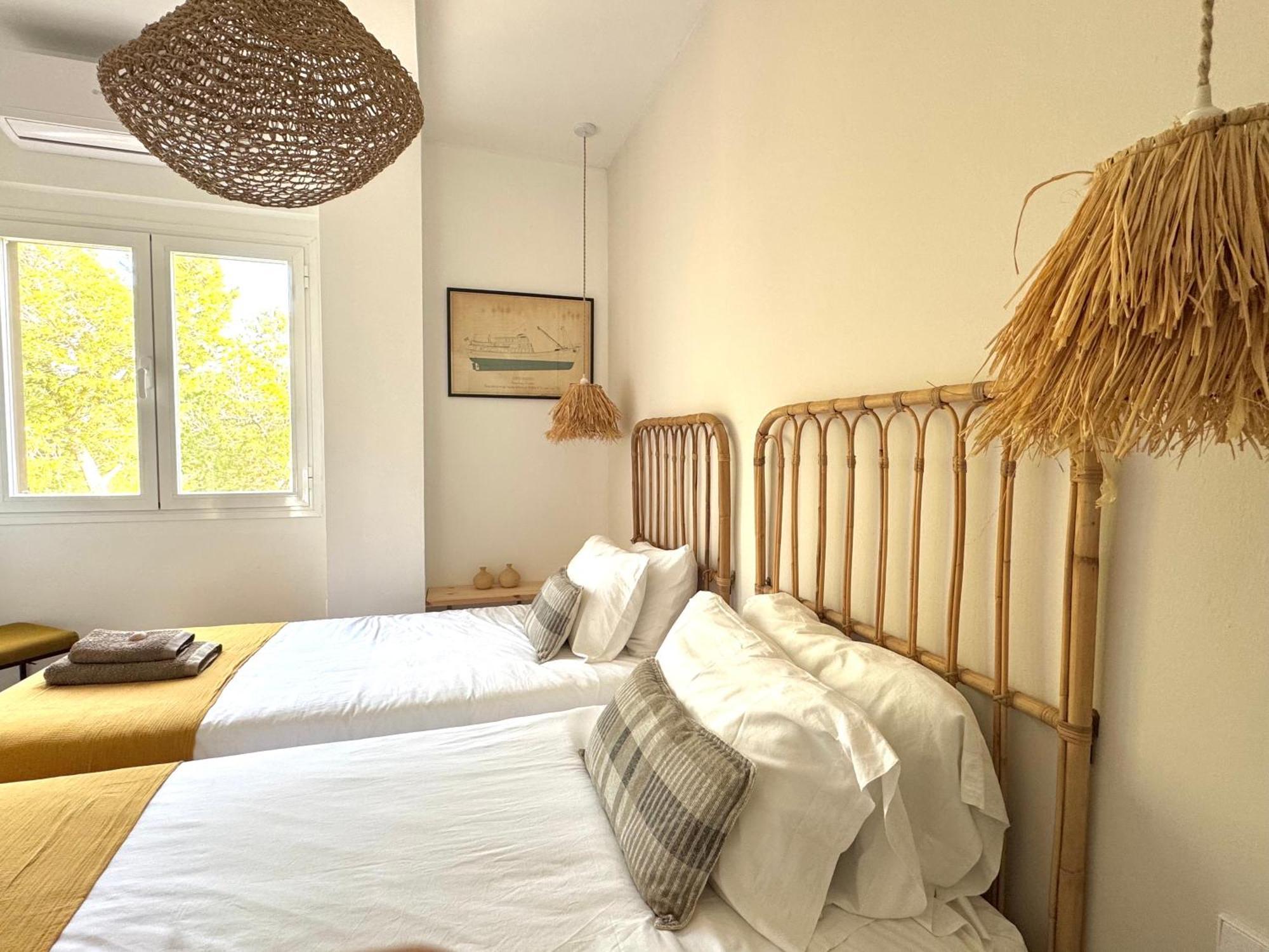 Appartement Nobe Es Pujols Proche Plage, Vue Mer Luaran gambar